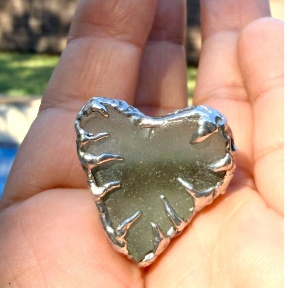 Heart Shaped Sea Glass Ring Artisan Crafted W/ Upcycled Spoon Bowl Band Sz 7.5 - Picture 9 of 14